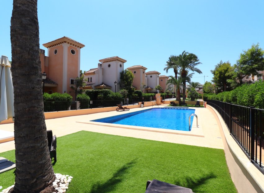 Resale - Villa - Algorfa - La Finca Golf Resort