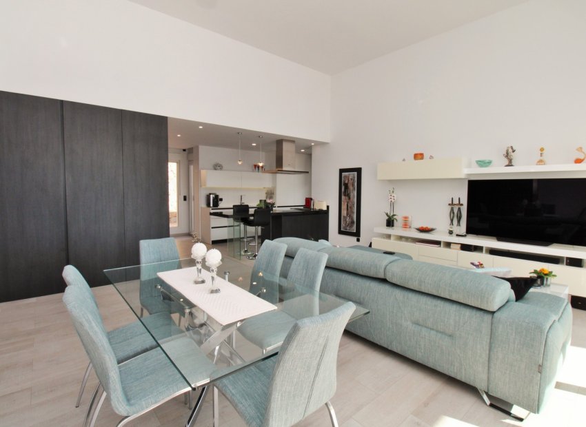 Resale - Villa - Algorfa - La finca Golf