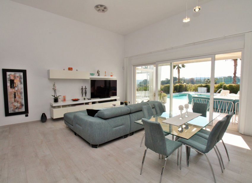 Resale - Villa - Algorfa - La finca Golf
