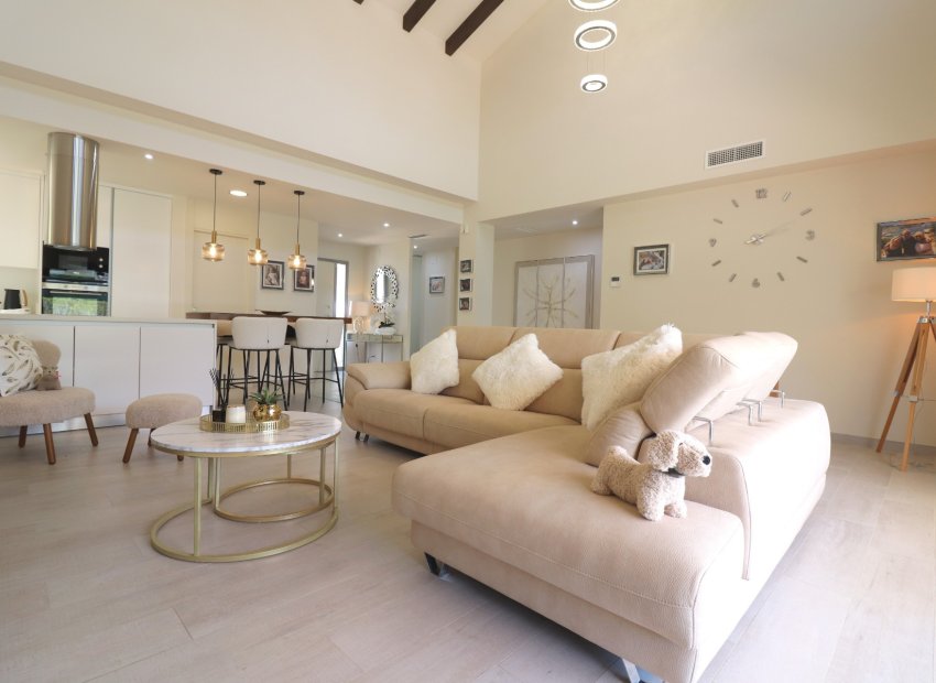 Resale - Villa - Algorfa - La finca Golf