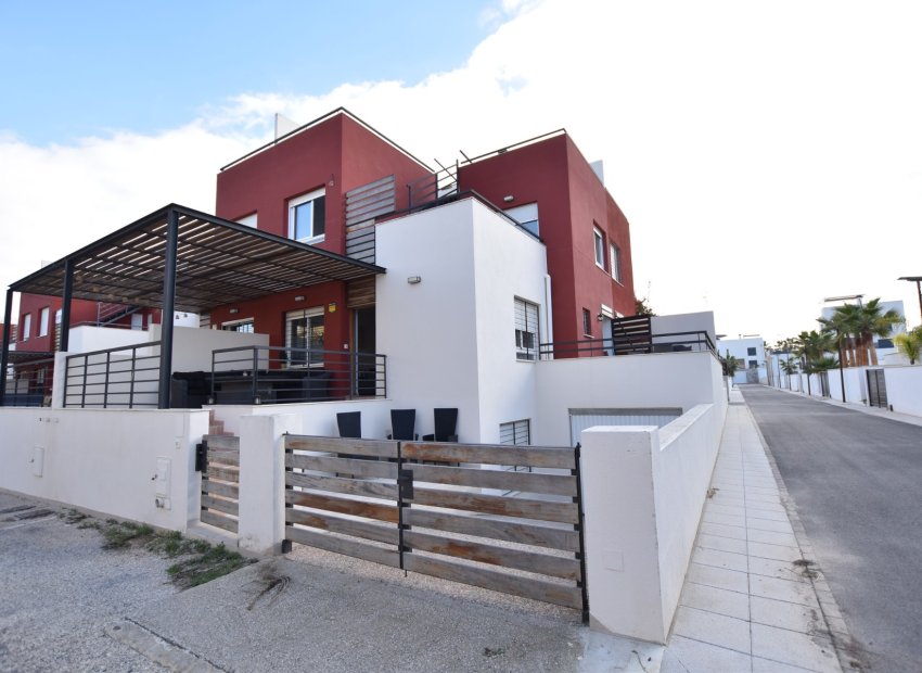 Resale - Villa - Algorfa - La finca Golf