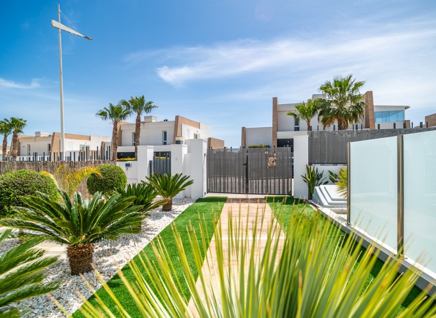 Resale - Villa - Algorfa - La finca Golf