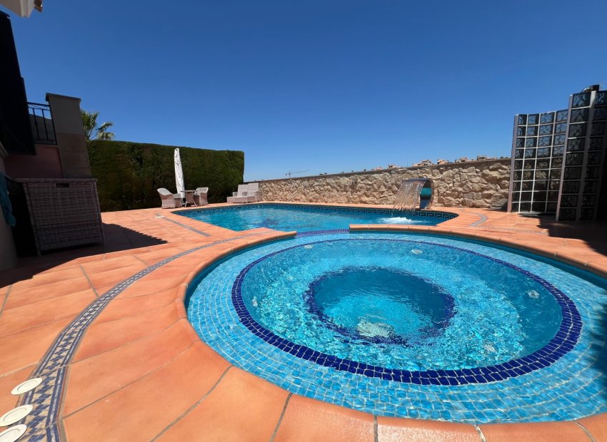 Resale - Villa - Algorfa - La finca Golf