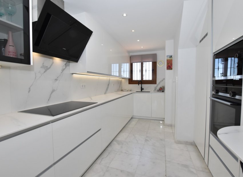 Resale - Villa - Algorfa - La finca Golf