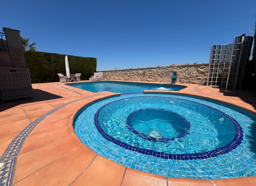 Resale - Villa - Algorfa - La finca Golf