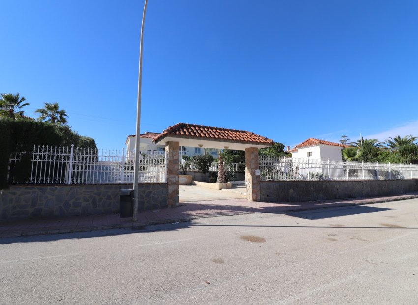 Resale - Villa - Algorfa - Lomas de La Juliana