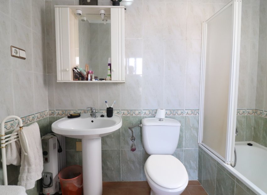 Resale - Villa - Algorfa - Montebello