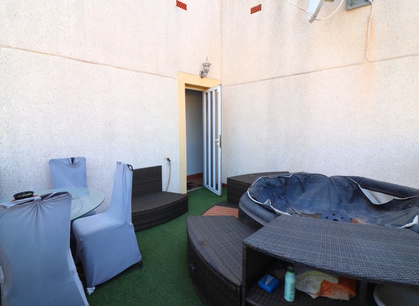 Resale - Villa - Algorfa - Montebello