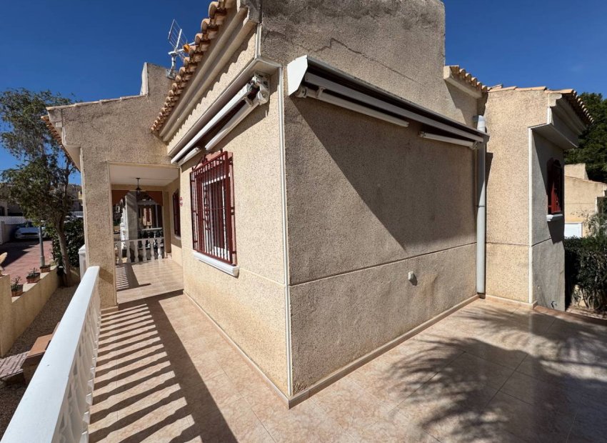 Resale - Villa - Algorfa - Montemar