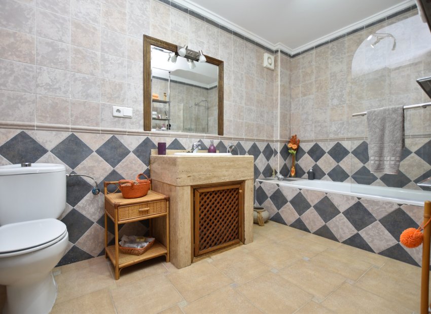 Resale - Villa - Algorfa - Montemar