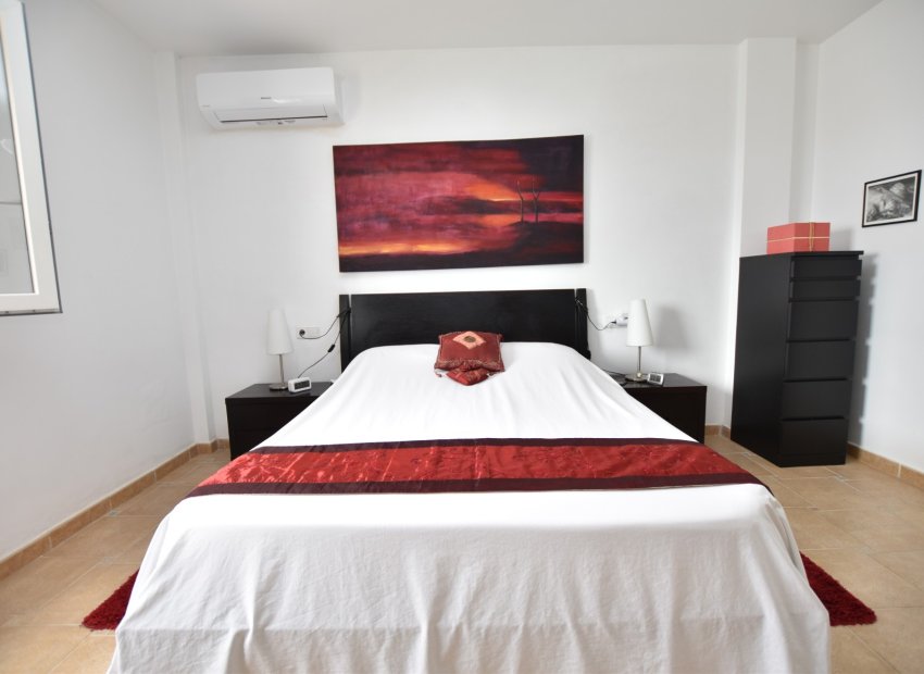 Resale - Villa - Algorfa - Montemar