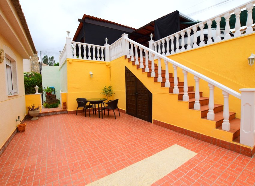 Resale - Villa - Algorfa - Montemar