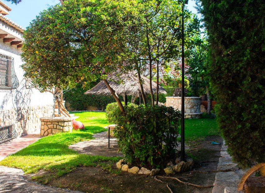 Resale - Villa - Alicante - Albufereta