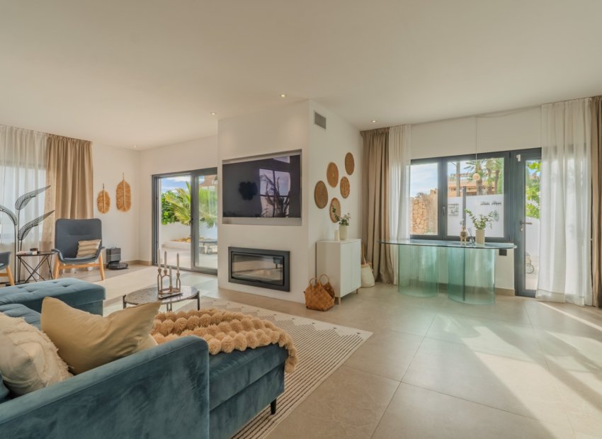 Resale - Villa - Alicante - Cabo de las Huertas