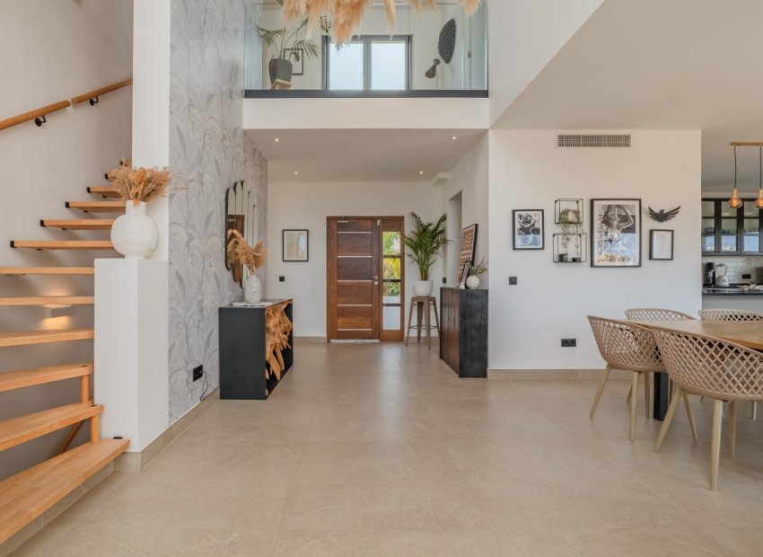 Resale - Villa - Alicante - Cabo de las Huertas