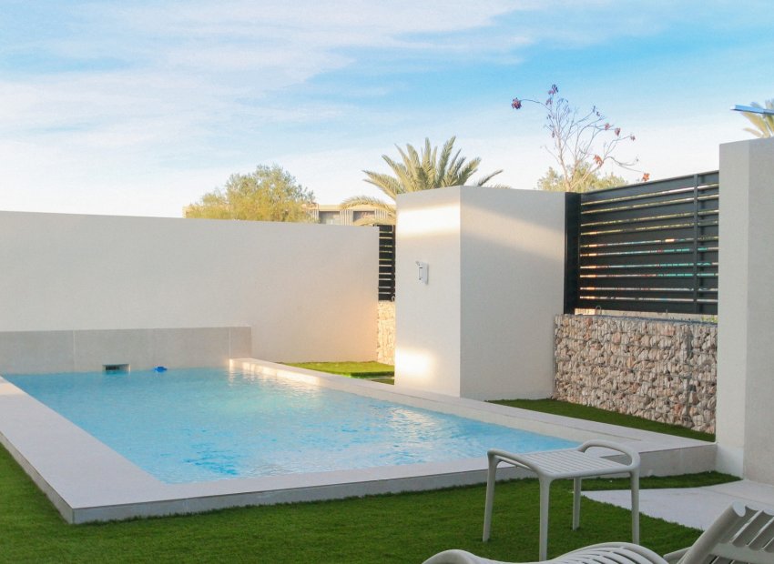 Resale - Villa - Alicante - Center