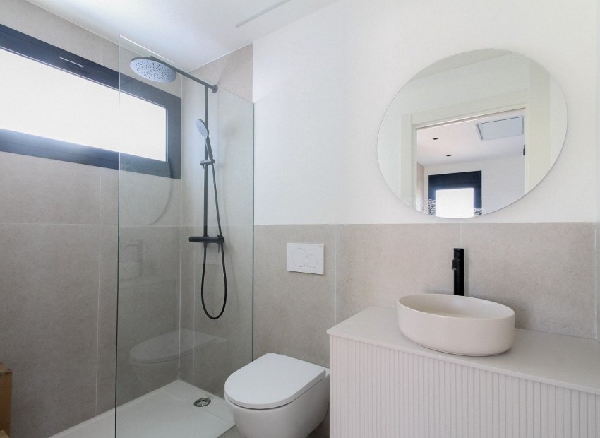 Resale - Villa - Alicante - Center