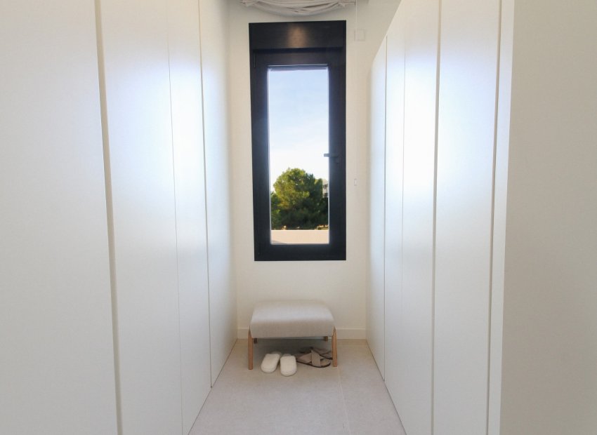 Resale - Villa - Alicante - Center