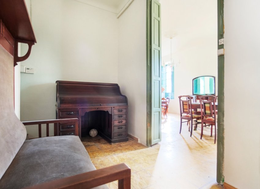 Resale - Villa - Alicante - Center