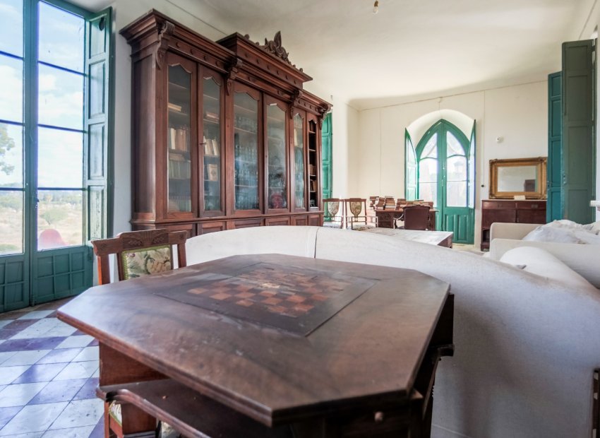 Resale - Villa - Alicante - Center