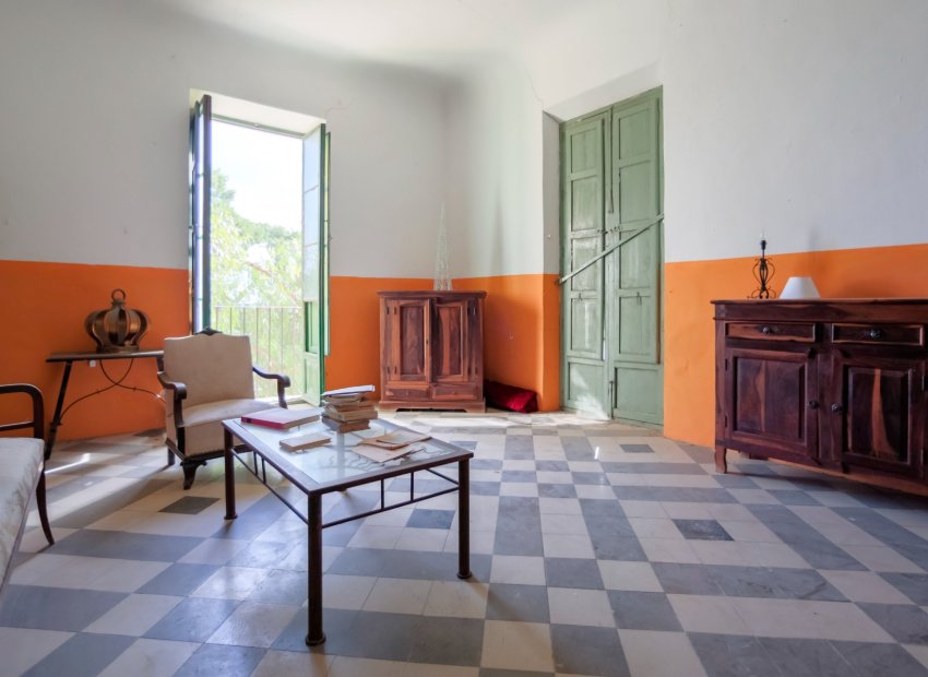 Resale - Villa - Alicante - Center