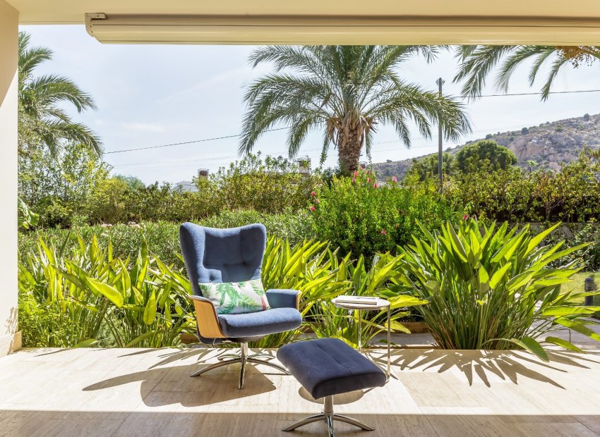 Resale - Villa - Alicante - Vistahermosa