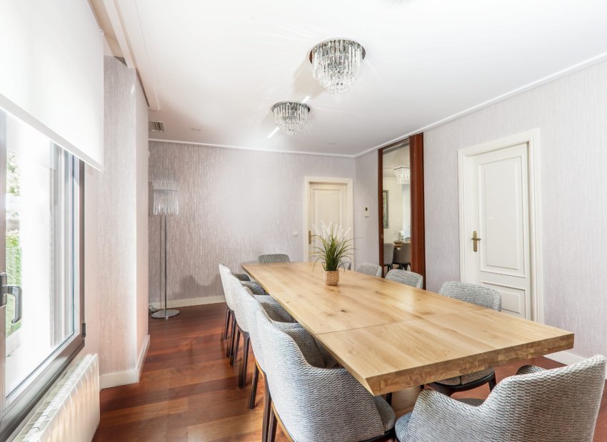 Resale - Villa - Alicante - Vistahermosa