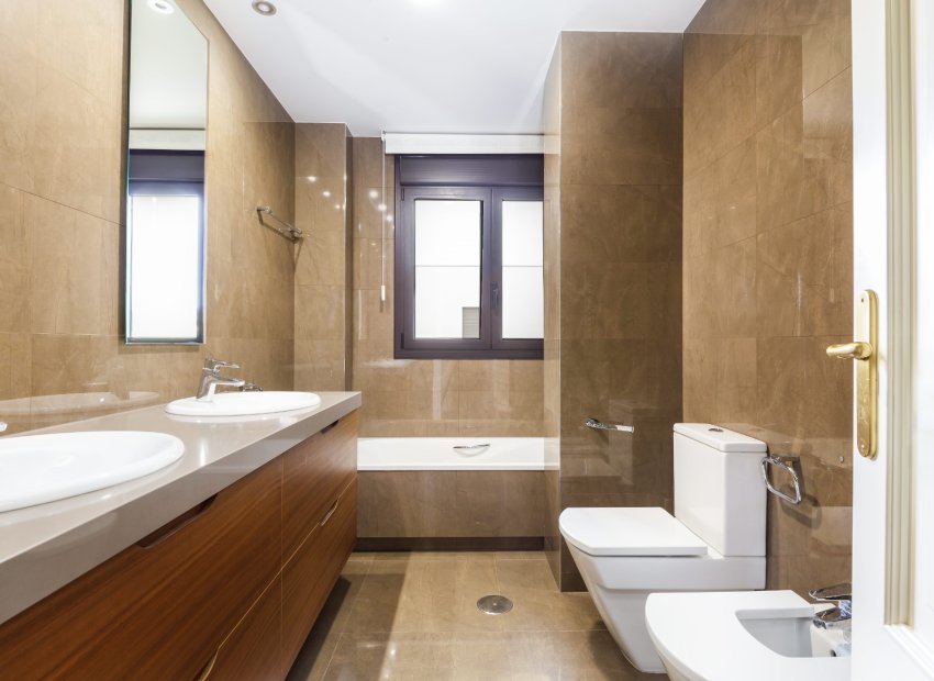 Resale - Villa - Alicante - Vistahermosa