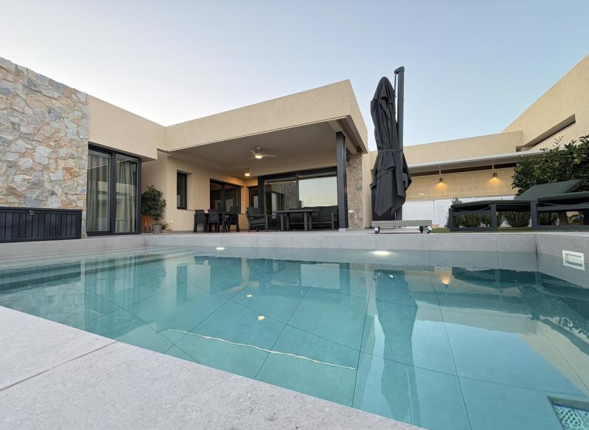 Resale - Villa - Altaona Golf and Country Village - Altaona Golf - Country Village