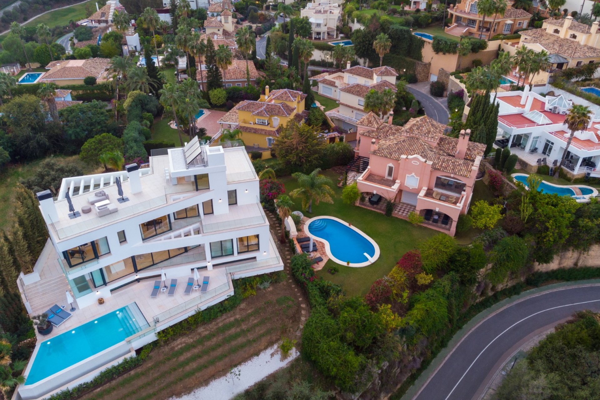 Resale - Villa - Benahavís - La Quinta