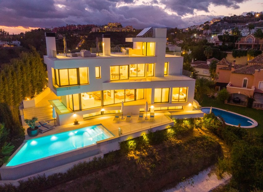 Resale - Villa - Benahavís - La Quinta