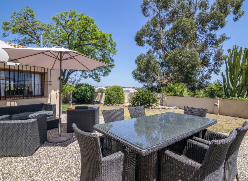 Resale - Villa - Benahavís - La Quinta