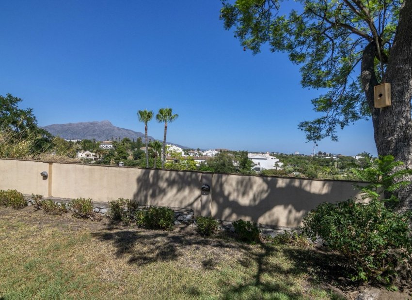 Resale - Villa - Benahavís - La Quinta