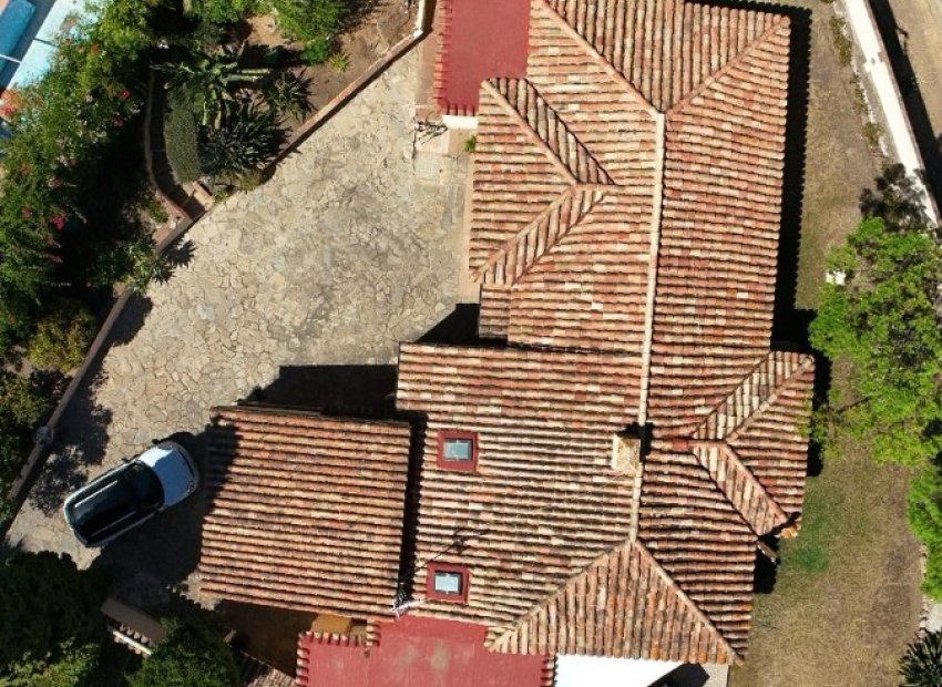 Resale - Villa - Benahavís - La Quinta