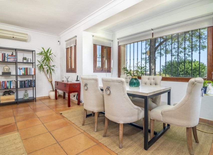 Resale - Villa - Benahavís - La Quinta