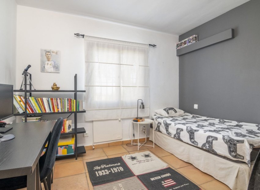 Resale - Villa - Benahavís - La Quinta