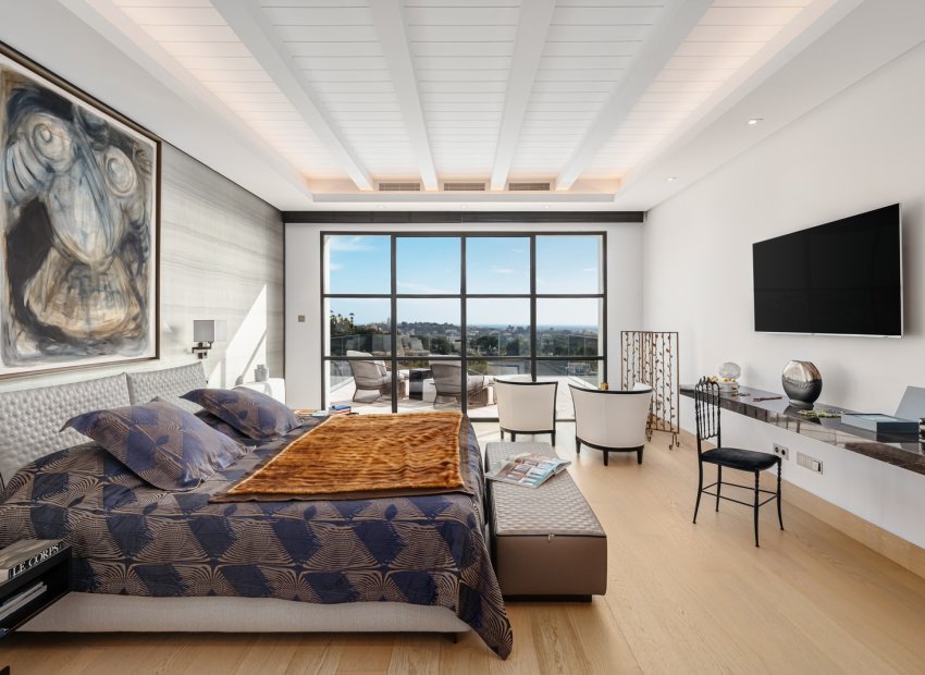 Resale - Villa - Benahavís