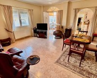 Resale - Villa - Benferri