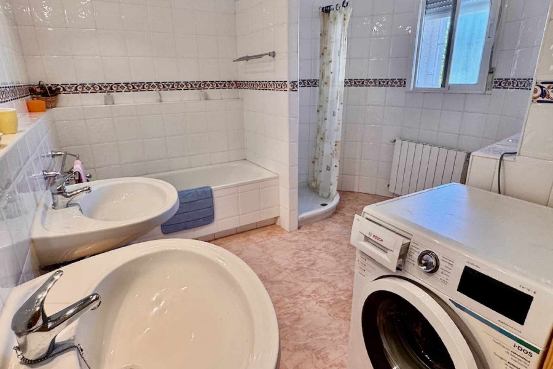 Resale - Villa - Benferri