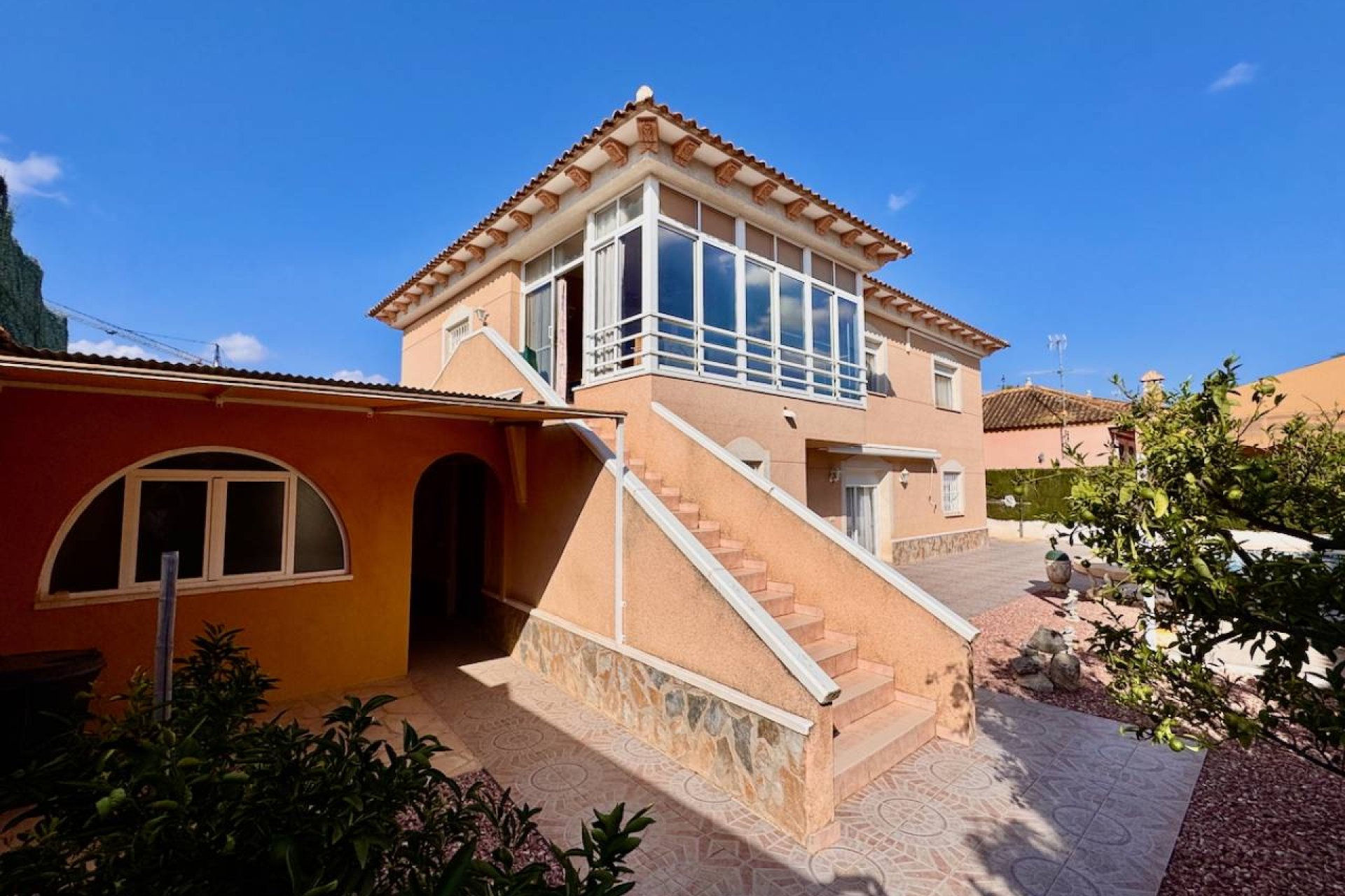 Resale - Villa - Benferri