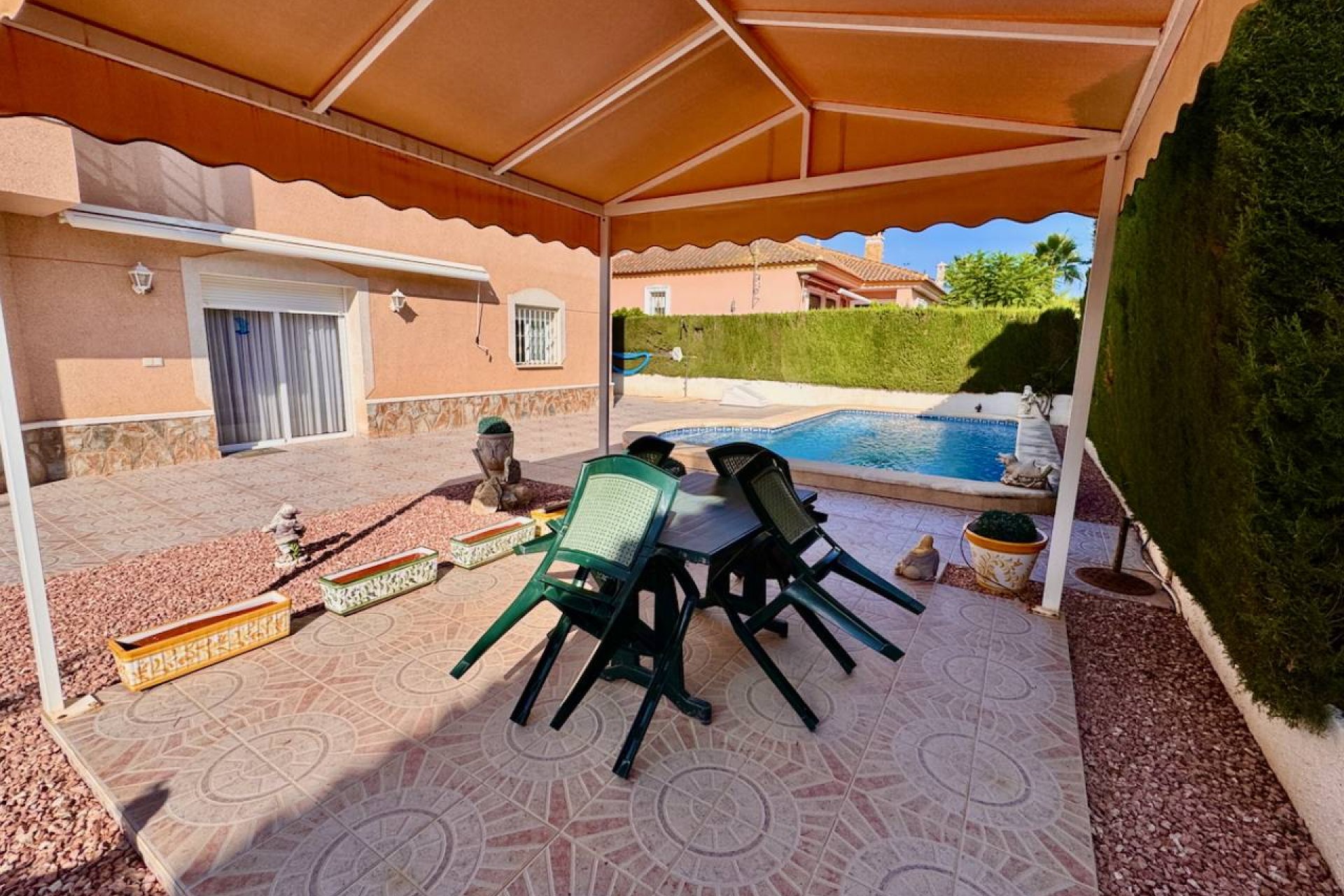 Resale - Villa - Benferri