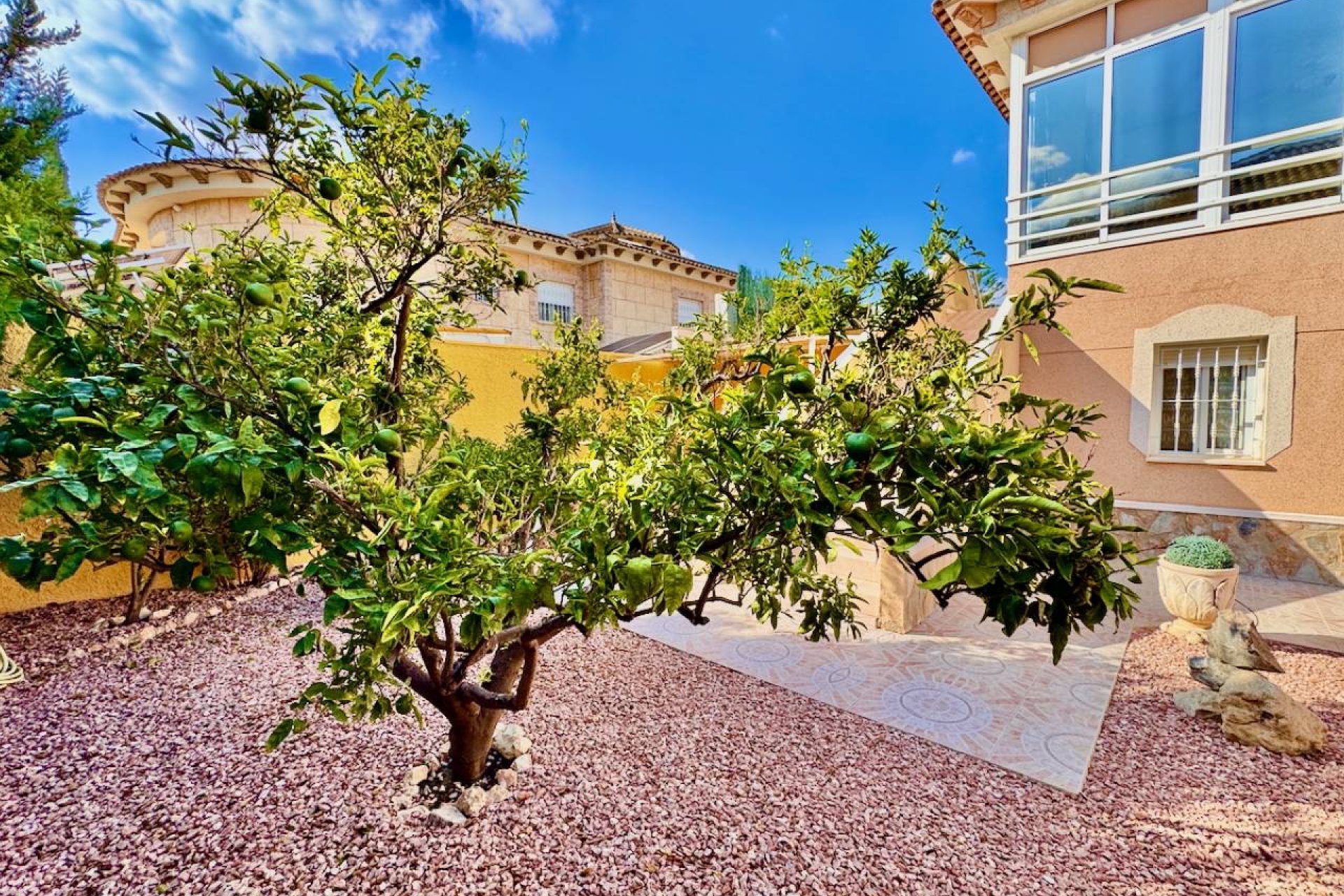 Resale - Villa - Benferri