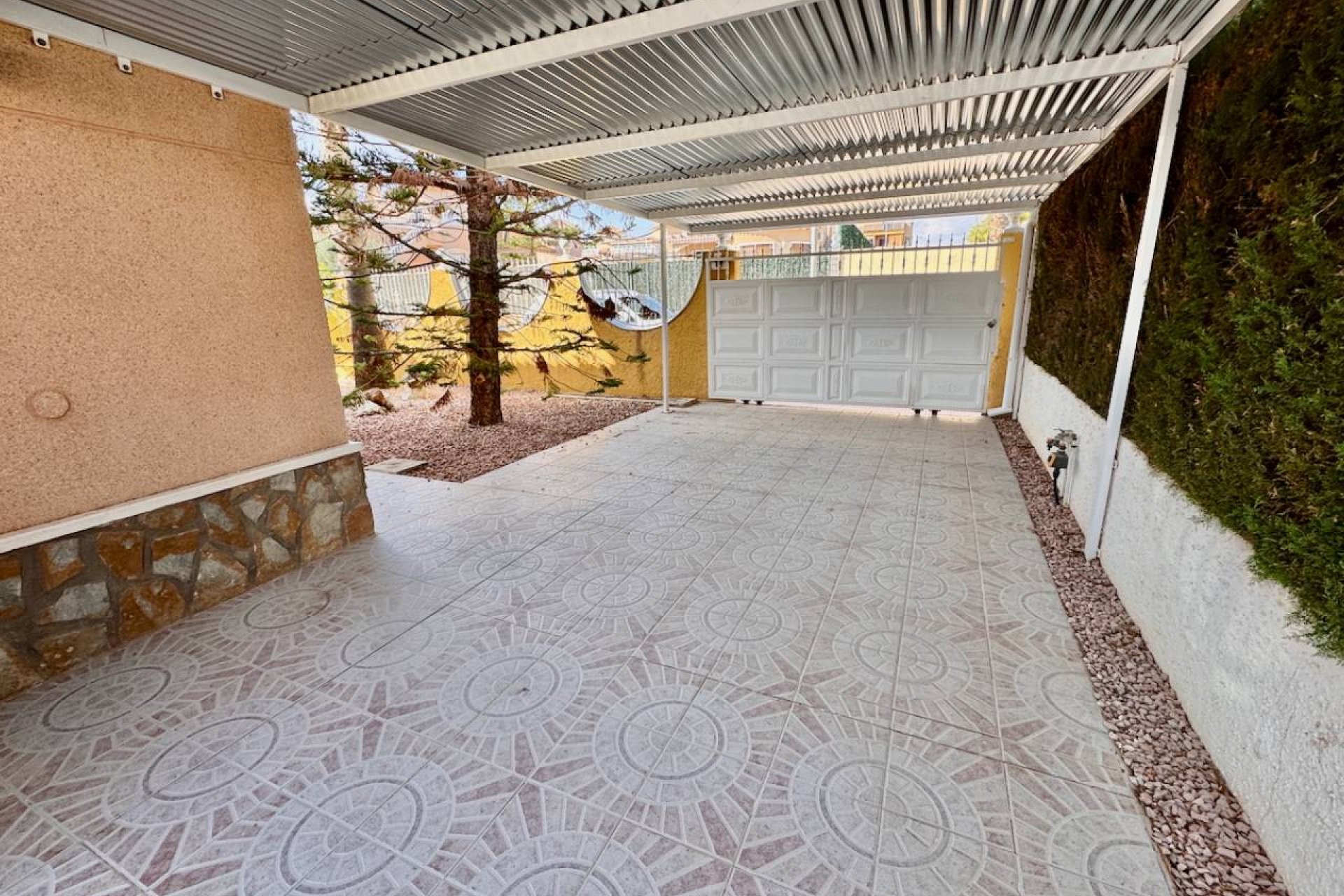 Resale - Villa - Benferri