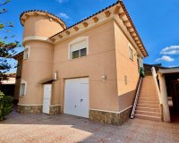 Resale - Villa - Benferri