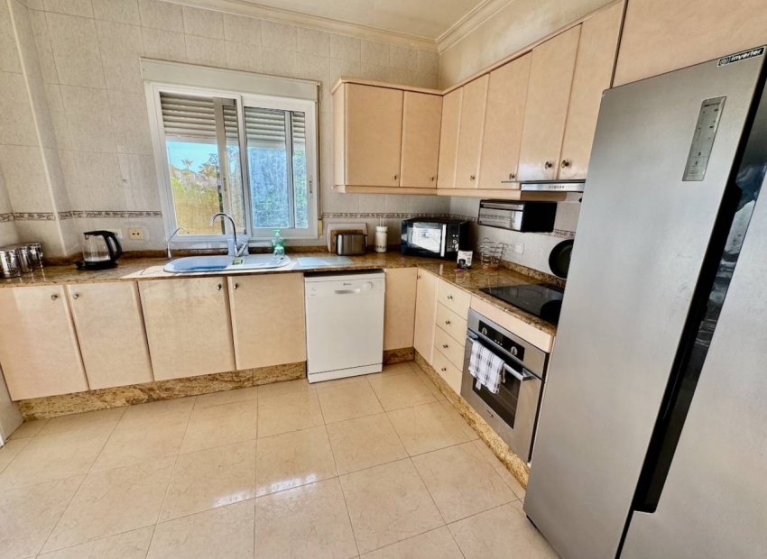 Resale - Villa - Benferri