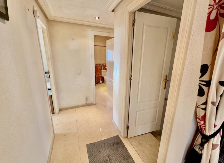 Resale - Villa - Benferri