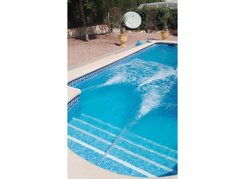 Resale - Villa - Benferri