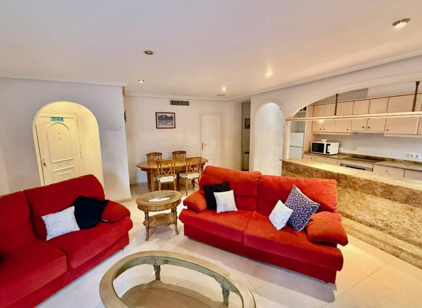 Resale - Villa - Benferri