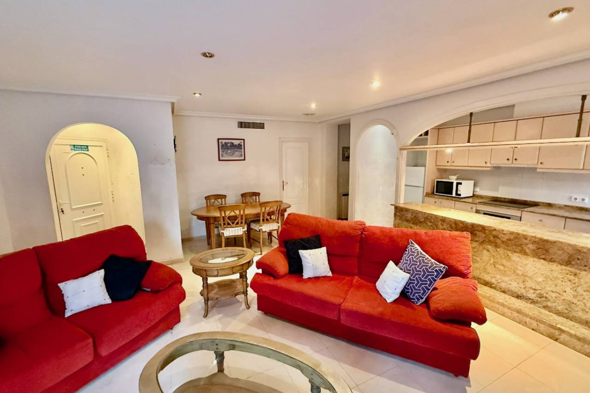 Resale - Villa - Benferri