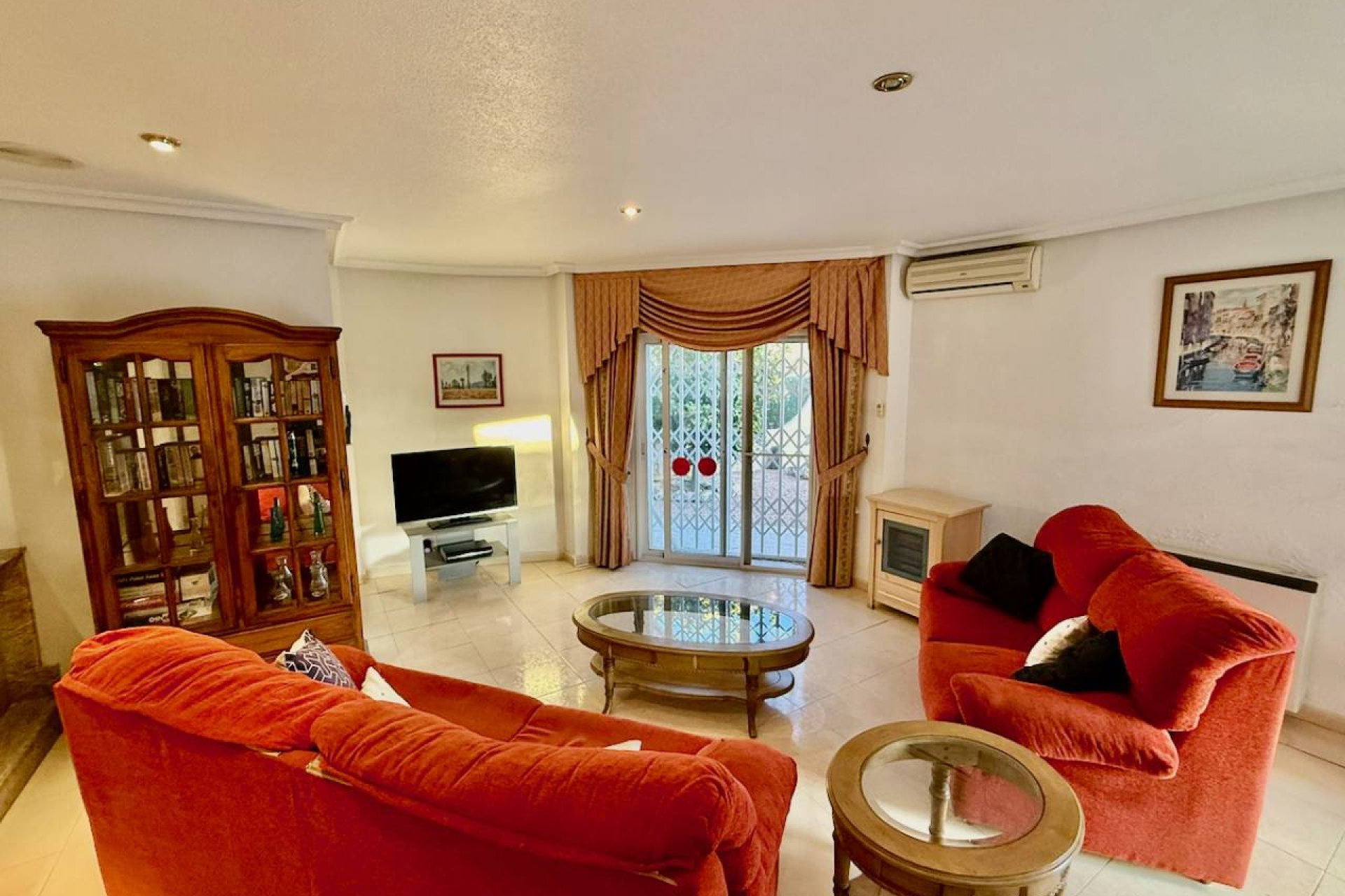 Resale - Villa - Benferri